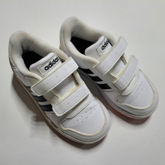 Adidas Unisex-Child Hoops Sneaker - Picture 9 of 12